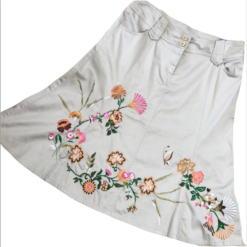 Touché Embroidered Skirt Women’s Size 8